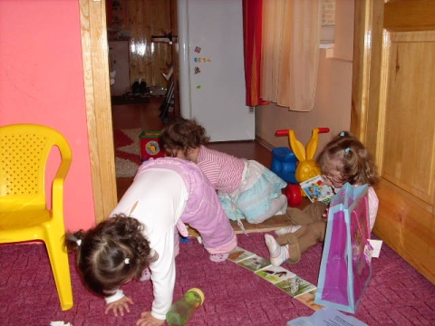 Ti csak frassztok le magatokat legalbb nyugodtan tudok olvasni.