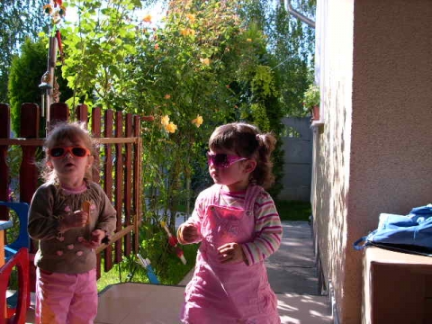 Igazi kishlgyek vagyunk ugye?